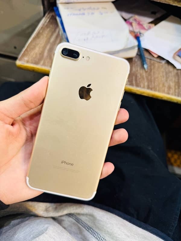 iPhone 7 Plus pta approved 128 gold 1