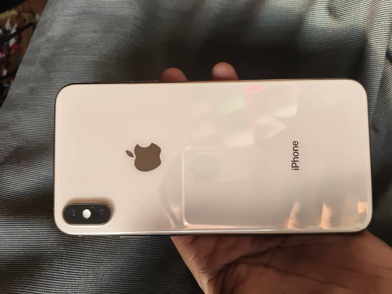 Apple iPhone XS Max 0