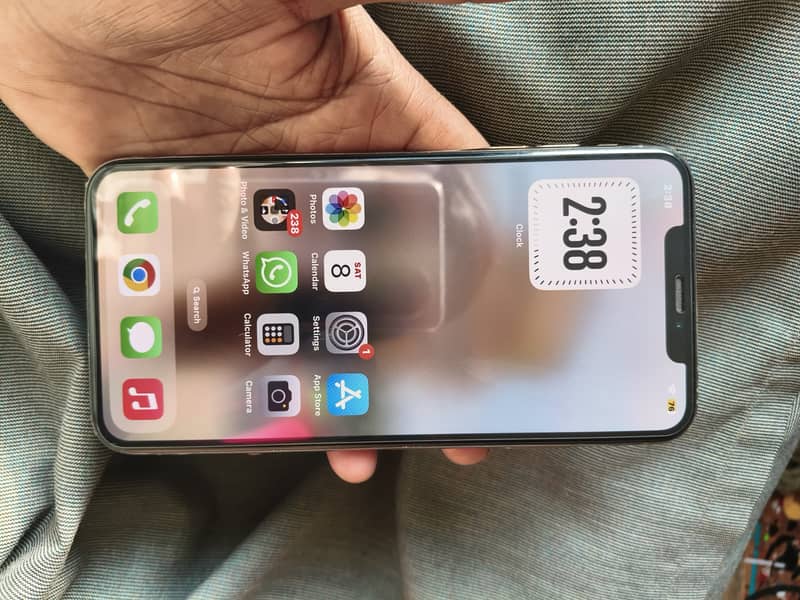 Apple iPhone XS Max 2