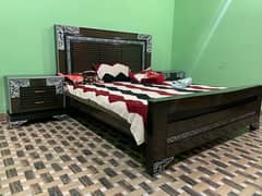 Wooden heavy bed set