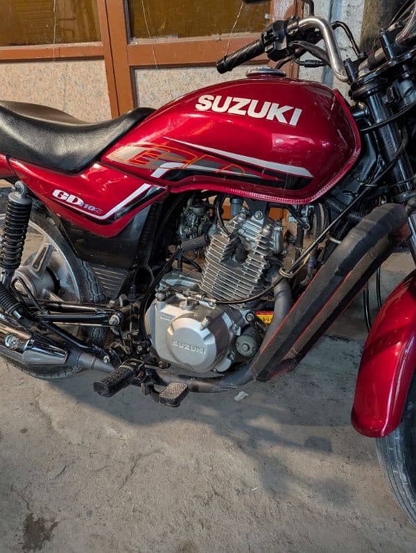 Suzuki 110 urgent sale new byke 10 by 10 2