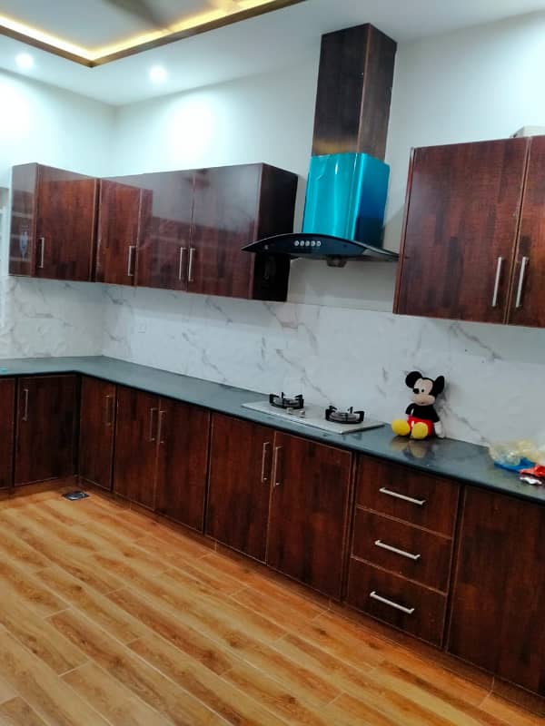 10 MARLA UPPER PORTION FOR RENT IN PIA HOUSING SOCIETY. ALL FACILITIES AVAILABLE. FOR SMALL FAMILY ONLY. 1