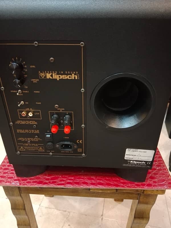 KLIPSCH powered subwoofer 4