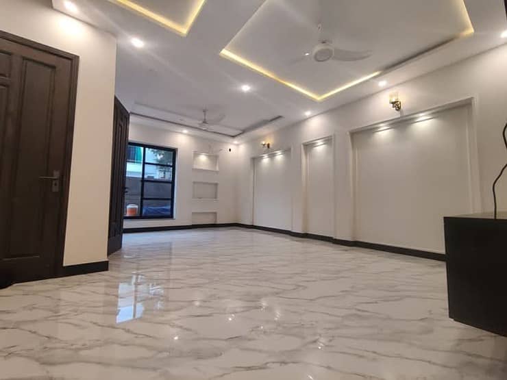 6.50 Marla Corner Brand New House For Sale In Lake City - Sector M-7B Lake City Raiwind Road Lahore 1