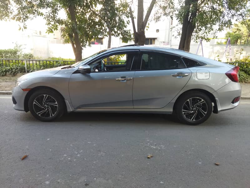 Honda Civic Oriel 2018 3