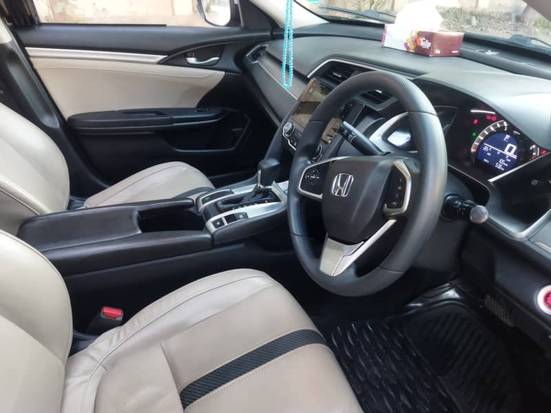 Honda Civic Oriel 2018 8