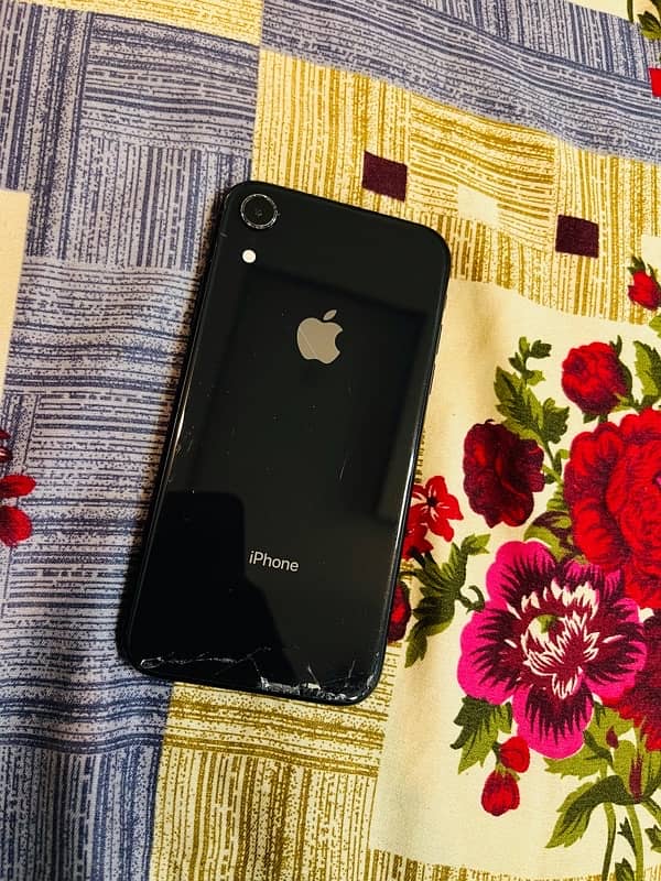 iphone Xr 64 gb  non pta jv unlock  seild phone 4