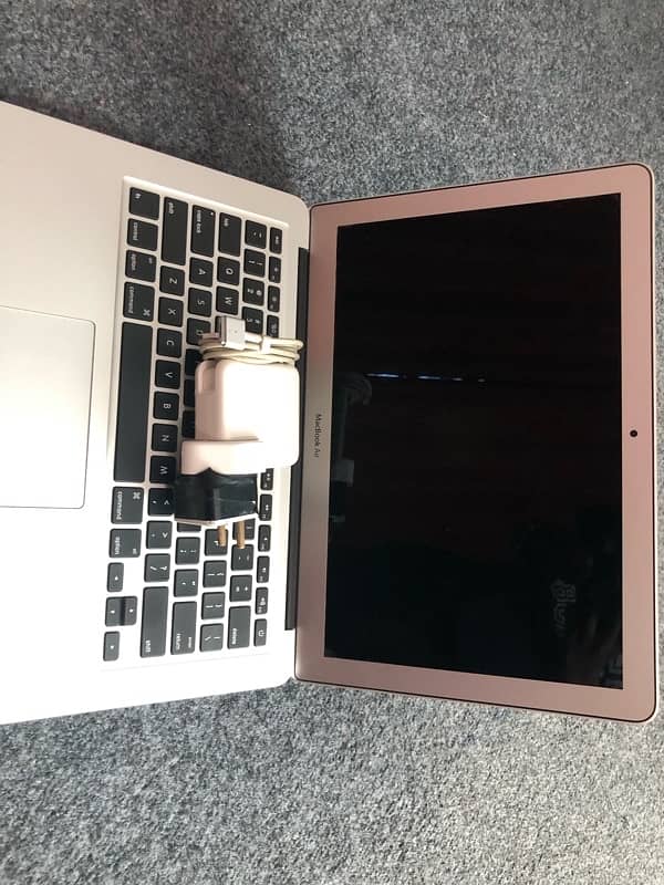 MacBook Air 2017 4