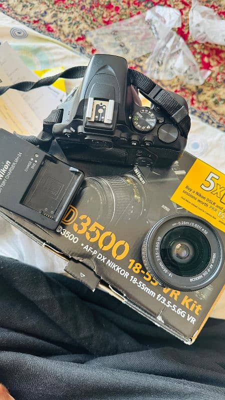 Nikon D3500 4