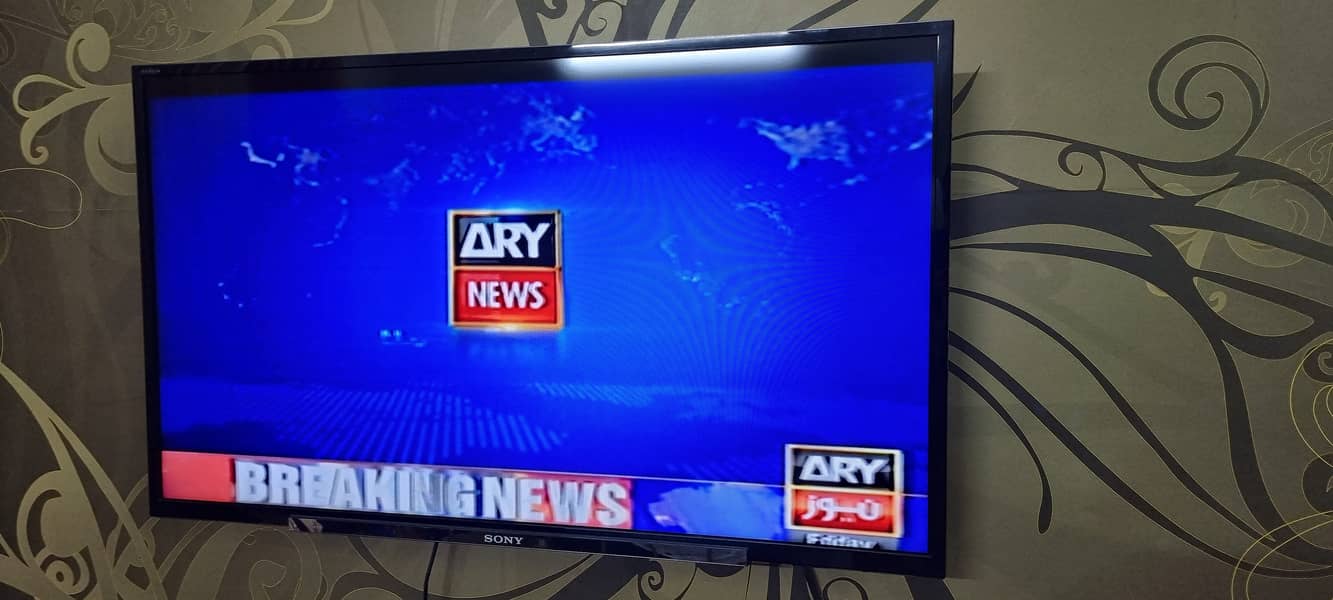 Sony Bravia  40 inch Full HD LED TV, Whatsapp on 03445742526 0