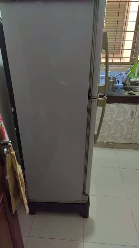 LG refrigerator fridge 1