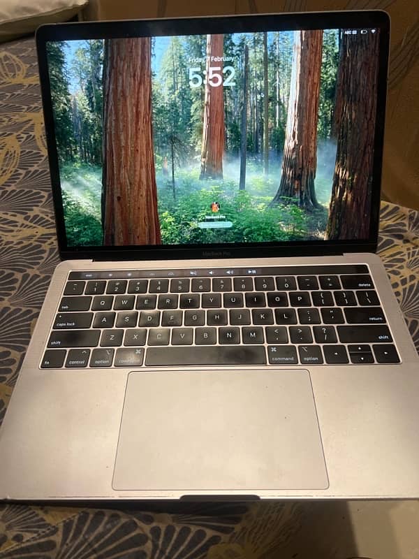 Macbook pro 2020 Urgent sale 1