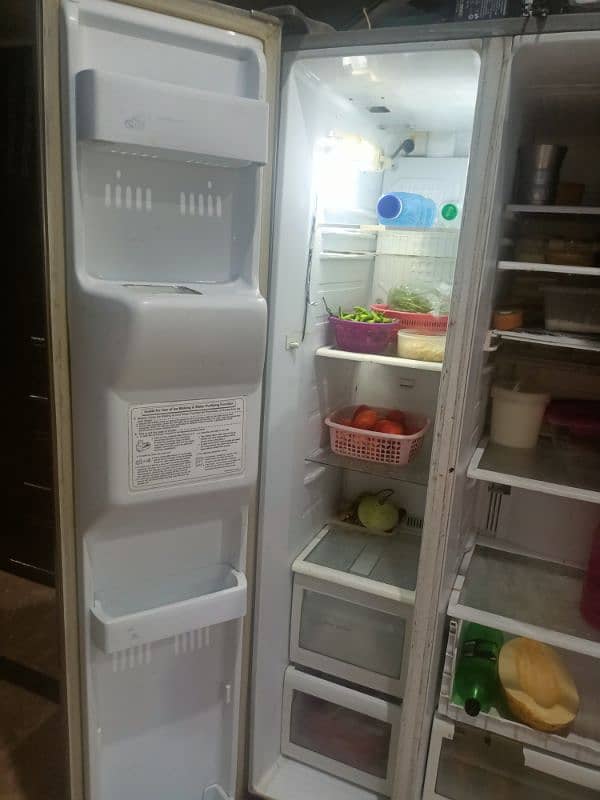 Sumsung Double Door Fridge 3