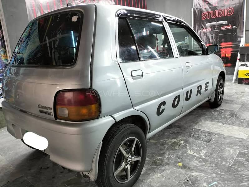 Daihatsu Cuore 2002 1