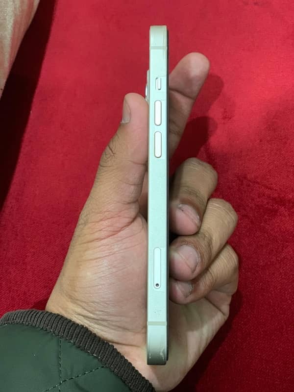 Apple I phone 13 white FU 4