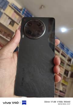 Techno Camon 30 Emergency Sale