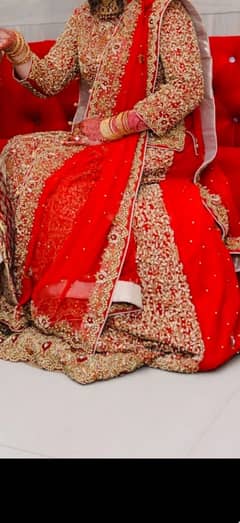 bridal heavy lehnga urgently for sale work on chippon