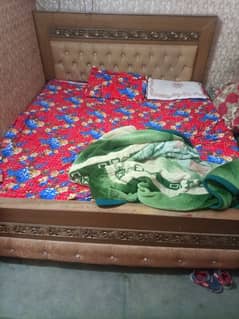 selling bed