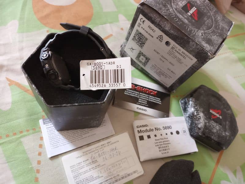 Casio G Shock GA-B001-1ADR Bluetooth New Unused Complete Boxing 5