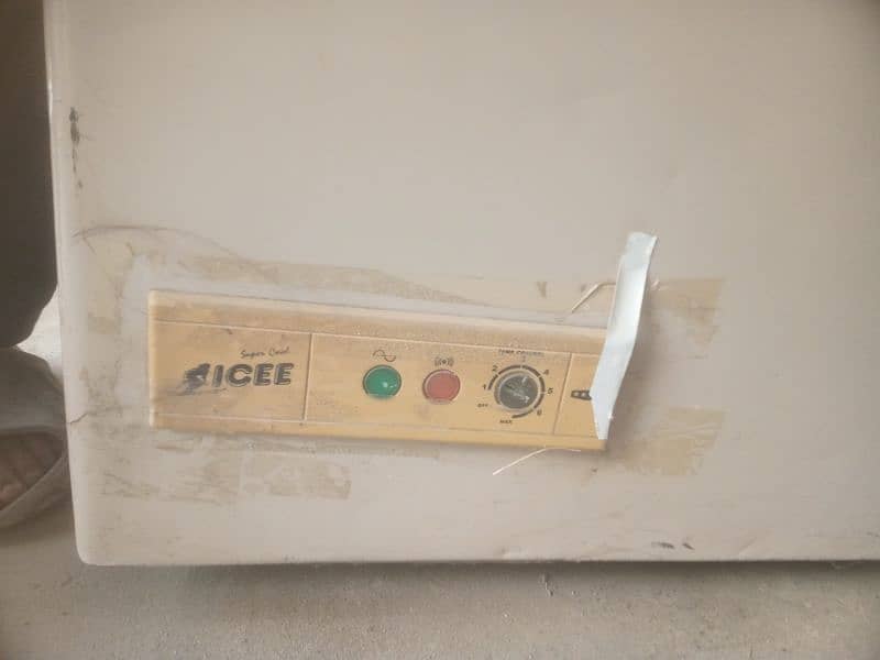 2 door FREEZER for sale in Attock city 4