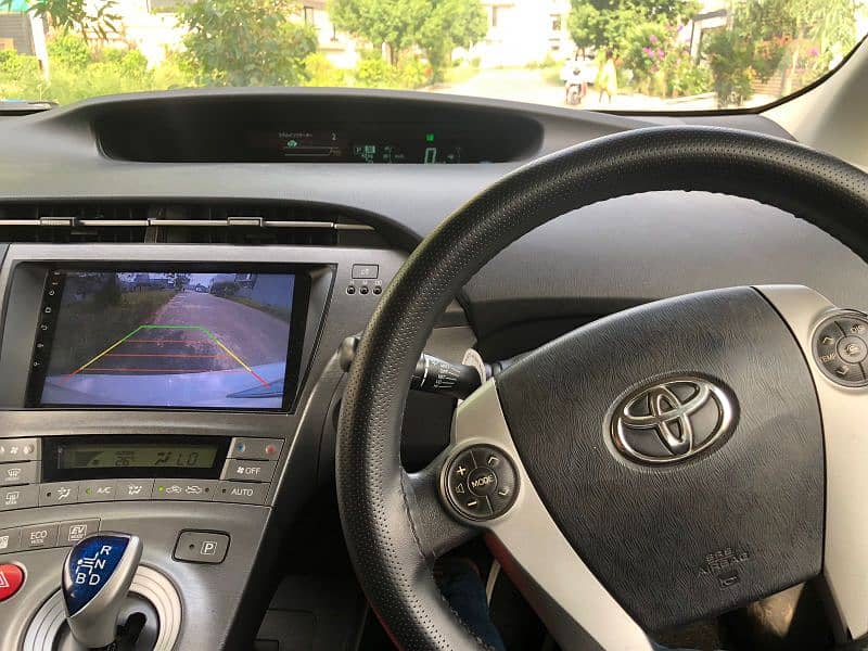 Toyota Prius 2015 8