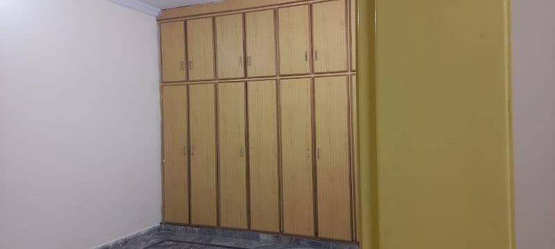 4Marla ground flour with gas for rent Ghauri town phase 4a 4