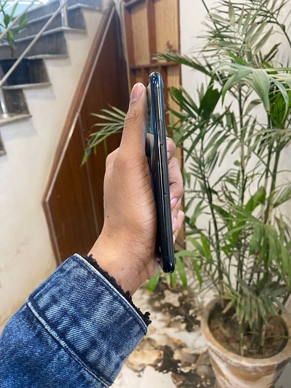 iphone 11 pro pta approved 5