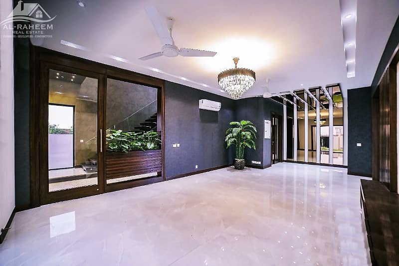 1 KANAL MODERN DESIGN BASEMENT HUGE LAWN BANGALOW FOR SALE NEAR TO MCDONALDS. 15