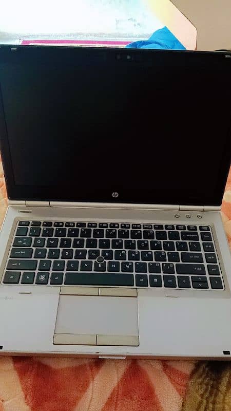 HP Elite Book 8460p 0