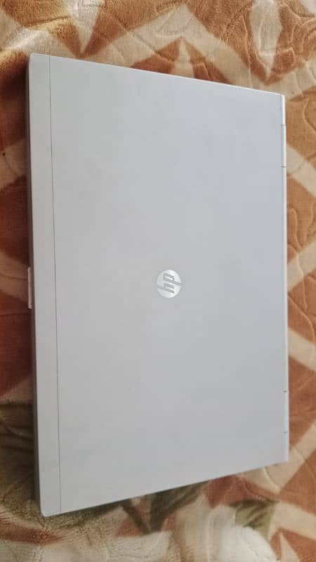 HP Elite Book 8460p 3