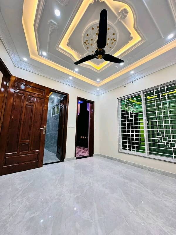 7 Marla Luxury House Available For Rent 7