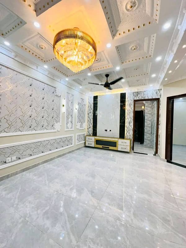 7 Marla Luxury House Available For Rent 8