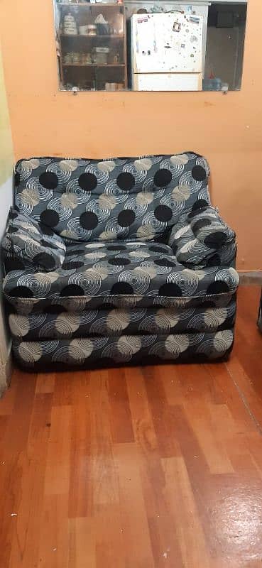 Sofa set for sale (5 seater) 0