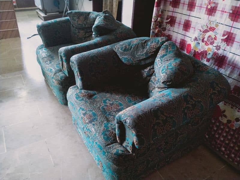 Sofa set 5 seater 4