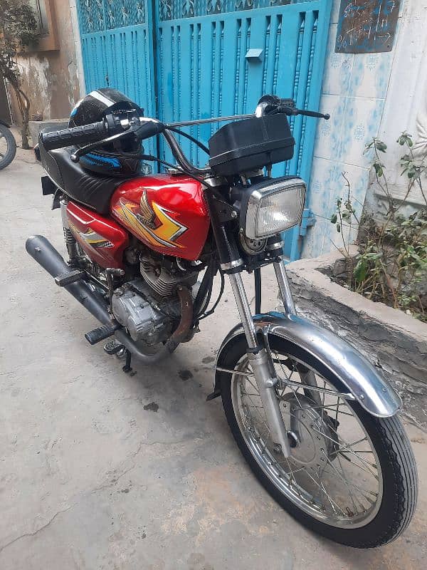 HONDA CG125 FOR SALE IN IN GOOD CONDITION 12