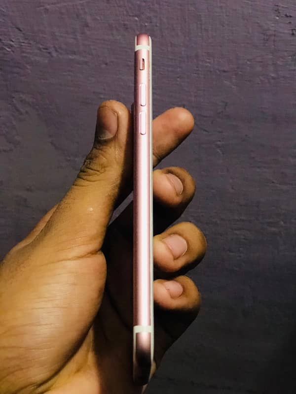 Iphone 7 rose gold colour 2