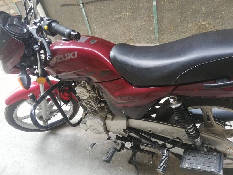 Suzuki bike 110s. . . 11