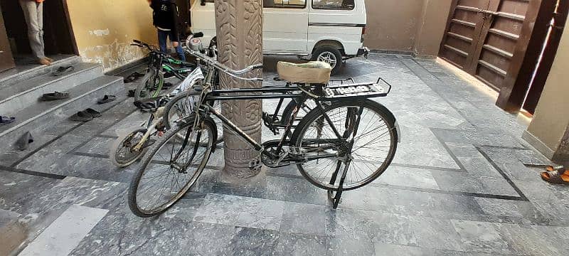 sohrab full size bicycle only 1 month used 4