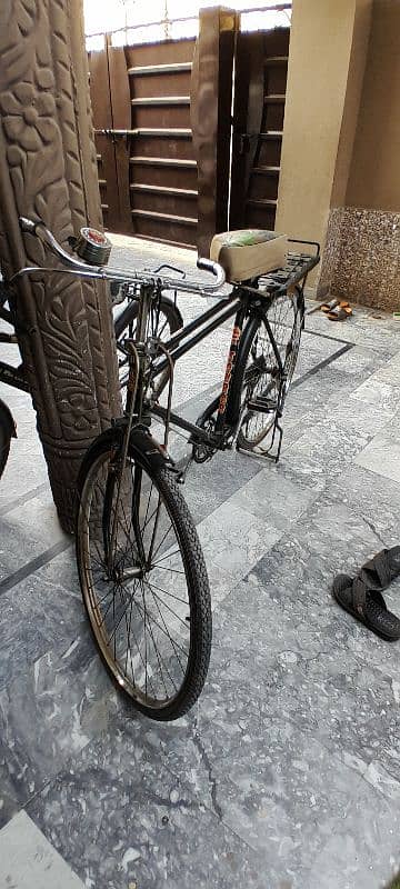 sohrab full size bicycle only 1 month used 8