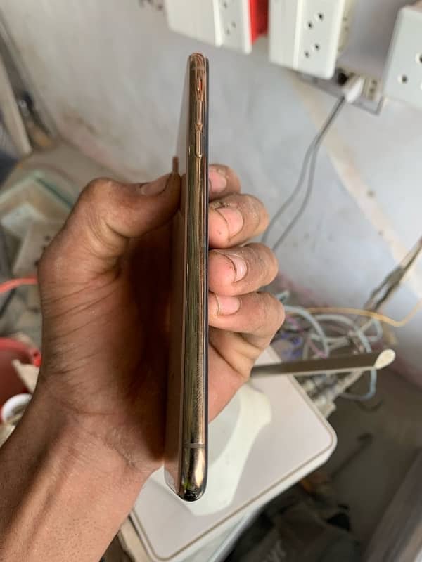 iPhone XS Max PTA aprovd 5