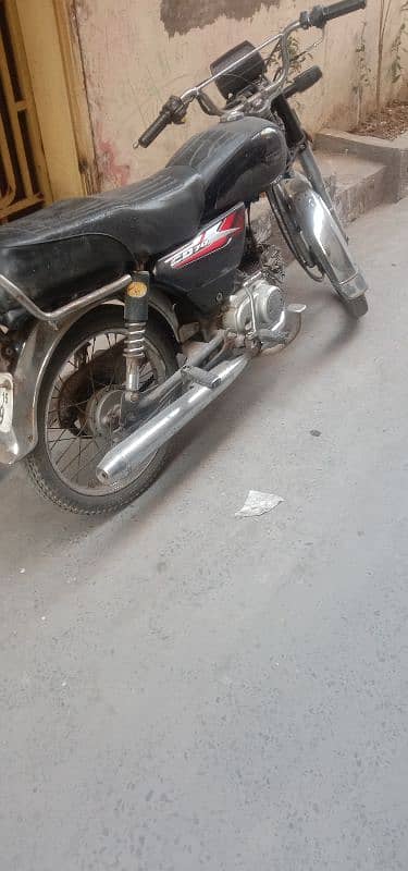 Motor Cycle 70cc Road Prince Urgently Sell 4