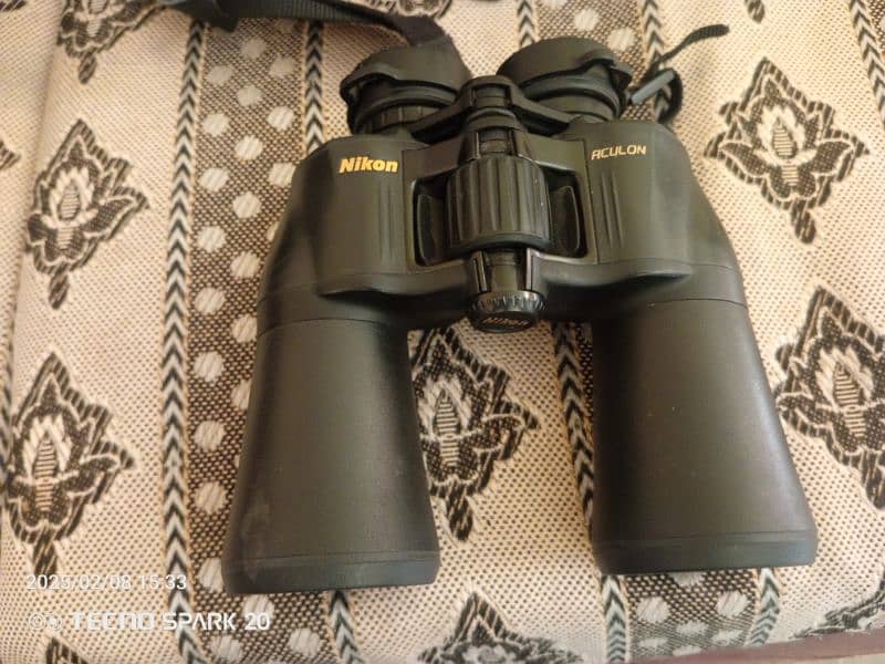 Binocular Nikon Aculon A211 0