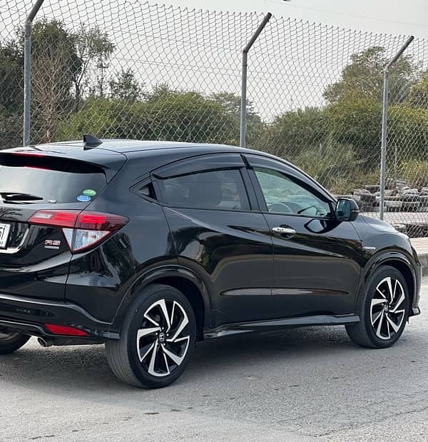 Honda Vezel 2016 3