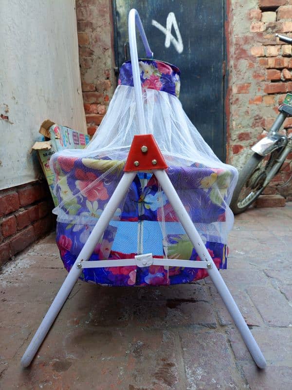 Fancy baby swing with cradle & mosquito net in metal frame. 4