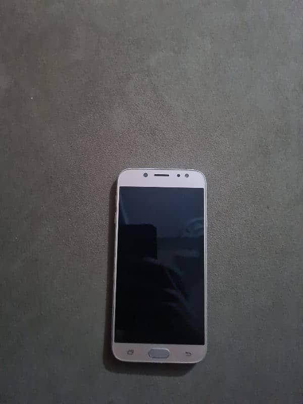 Samsung galaxy J7 Pro 1