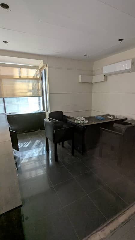 Sami furnished office for rent 2990sqft in shahar e Faisal. 6