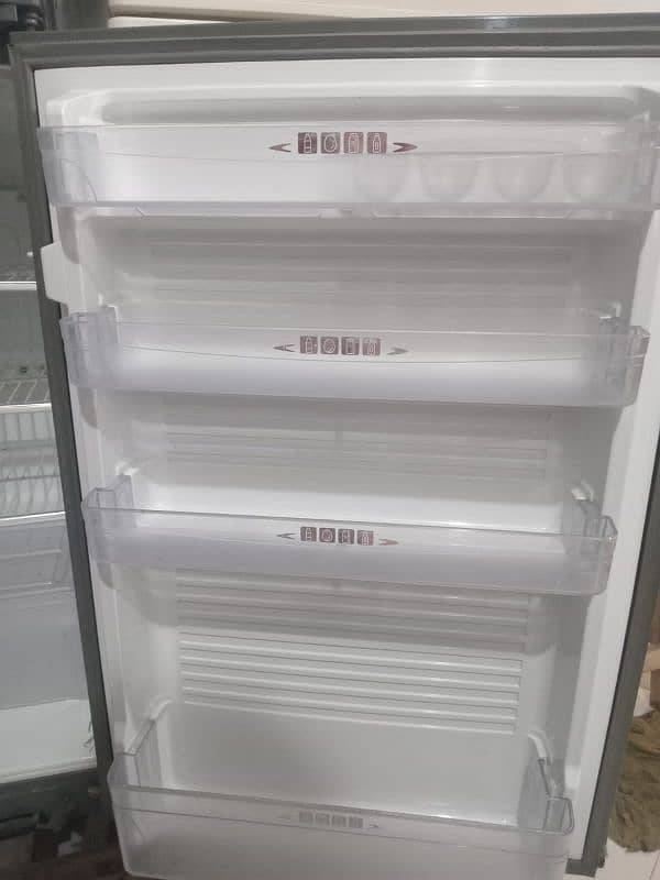 Dawlance refrigerator along with stabilizer 8