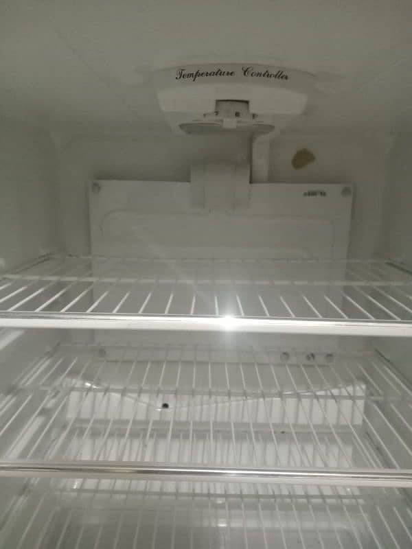 Dawlance refrigerator along with stabilizer 9