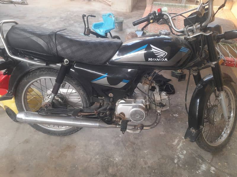 cd 70 bike tando jam hyderabad contact 03158290079 3