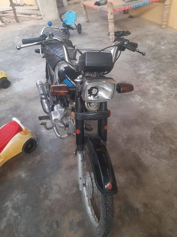 cd 70 bike tando jam hyderabad contact 03158290079 4